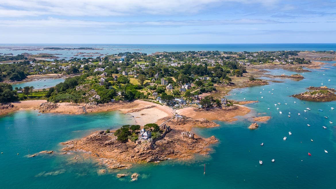 L'archipel de Bréhat : guide complet du voyageur en mer (Sept-Îles, Lézardrieux, Trieux)